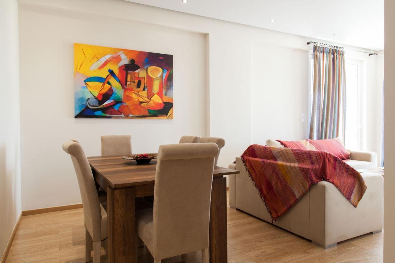Modern Apt In Glyfada A Breath Away From The Sea - The View Atenas Exterior foto