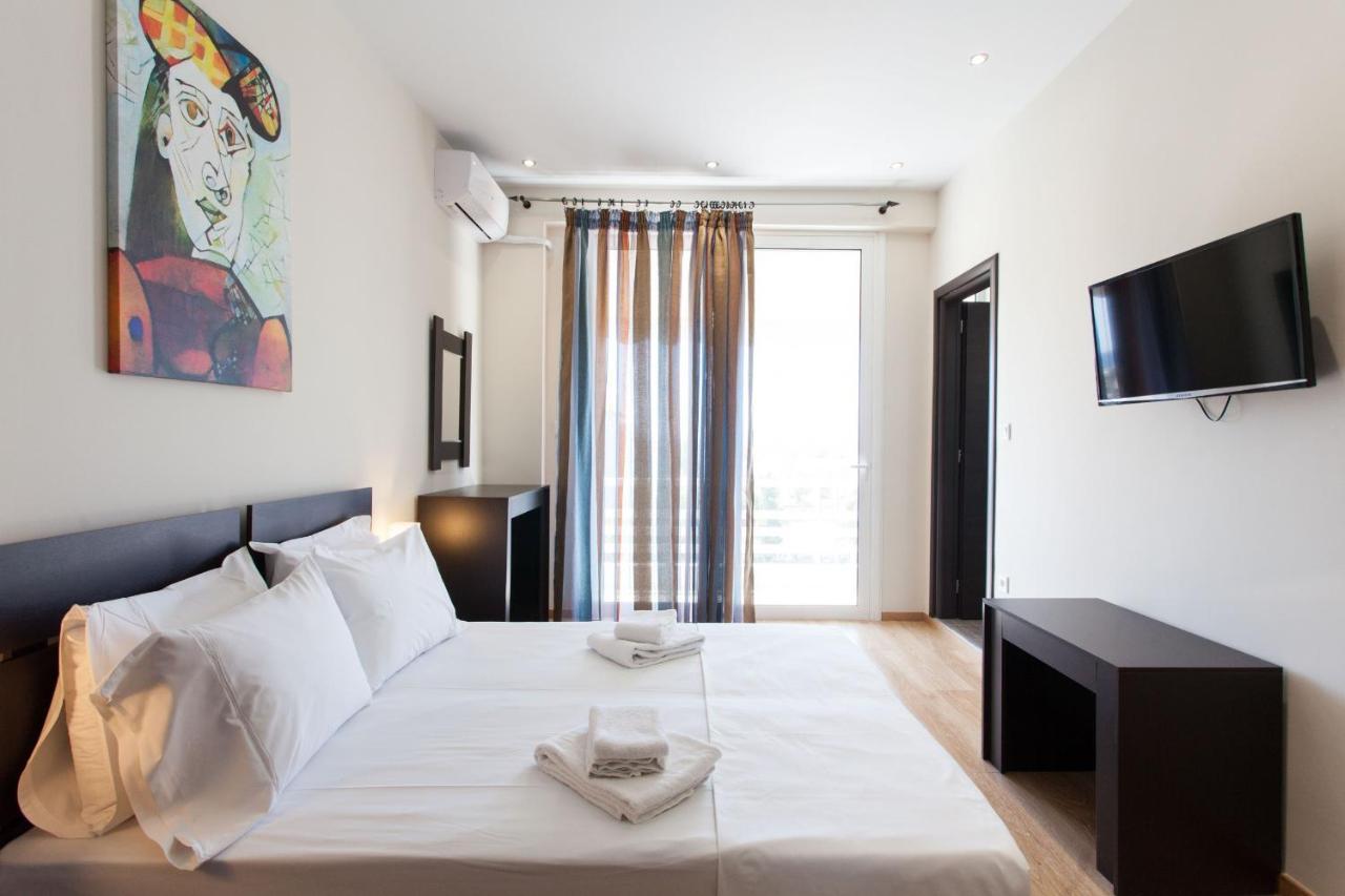 Modern Apt In Glyfada A Breath Away From The Sea - The View Atenas Exterior foto