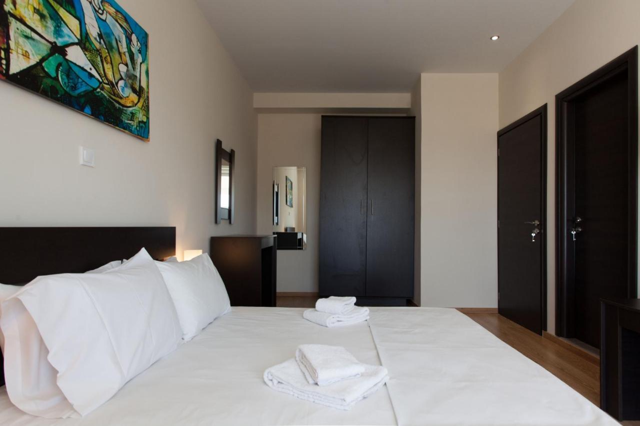 Modern Apt In Glyfada A Breath Away From The Sea - The View Atenas Exterior foto